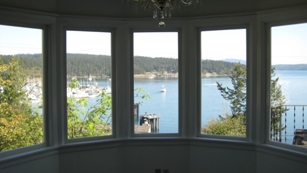 Dining room bay windows